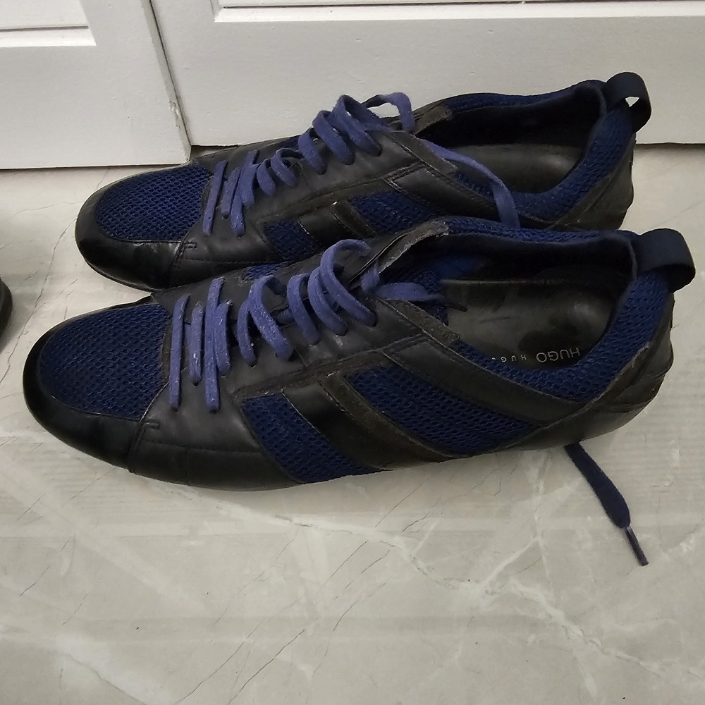 Hugo Boss Men's Black and Blue Sneakers